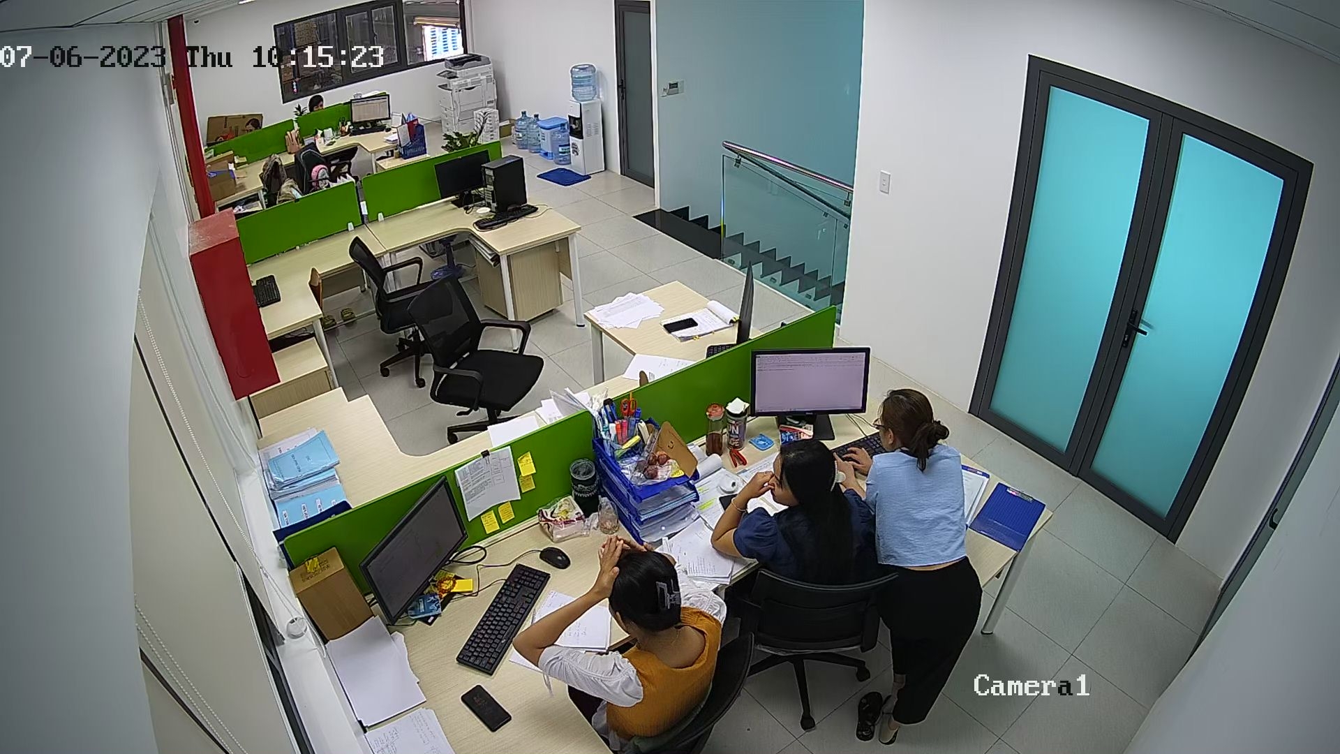 Hình Camera An Ninh thực tế độ nét đến 4.0 MP của bộ Bộ Camera Gia Đình Nhà Phố 4MP sử dụng mã KX-CAiF4002SN-A Hình Camera An Ninh thực tế độ nét đến 4.0 MP của bộ Bộ Camera Gia Đình Nhà Phố 4MP sử dụng mã KX-CAiF4002SN-A
